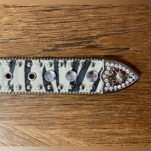 Western Zebra Print Leather Belt with Rhinestone & Studs - Size 28-34” - Picture 6 of 11